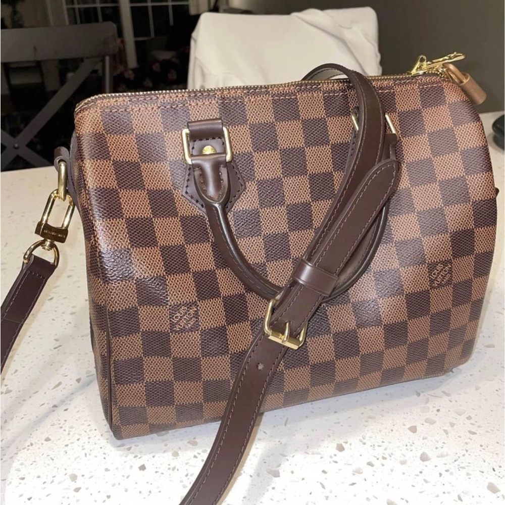 Brand new Louis Vuitton 25 speedy with strap